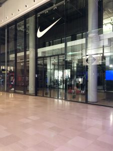Socialistisch sessie Groet Nike Store Utrecht HC - Albo